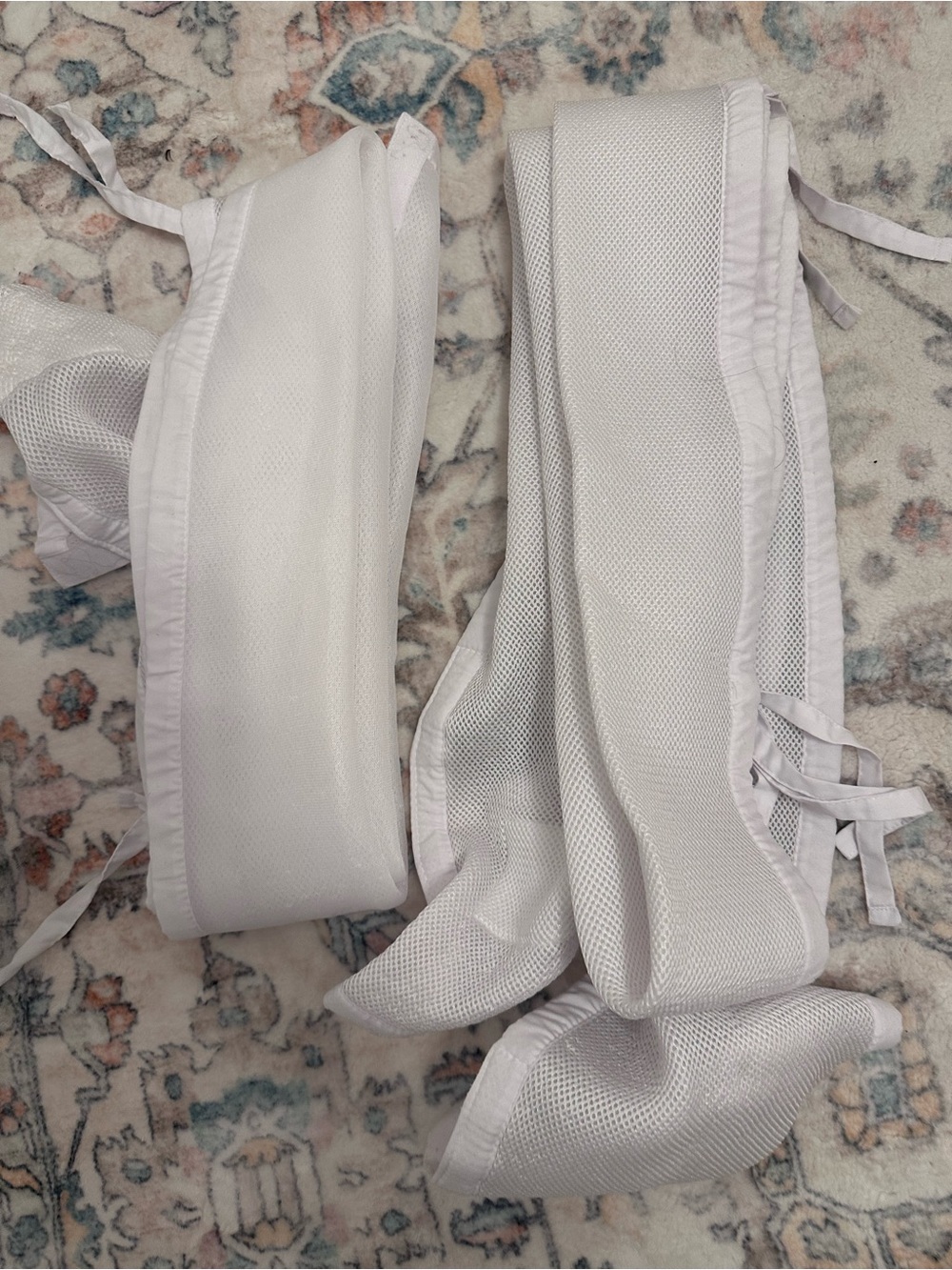 White Breathable Mesh Crib Liner
